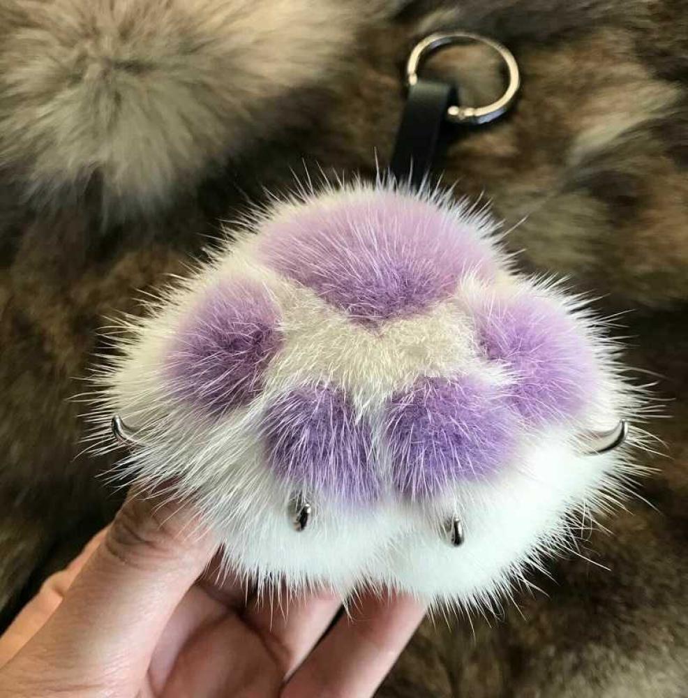 Women Creative Real Mink Fur Cat Paw Keychain Cute Bag Charm Ornaments Soft Pompom Plush Cute Bear Claw Key Ring Car Key Pendant H