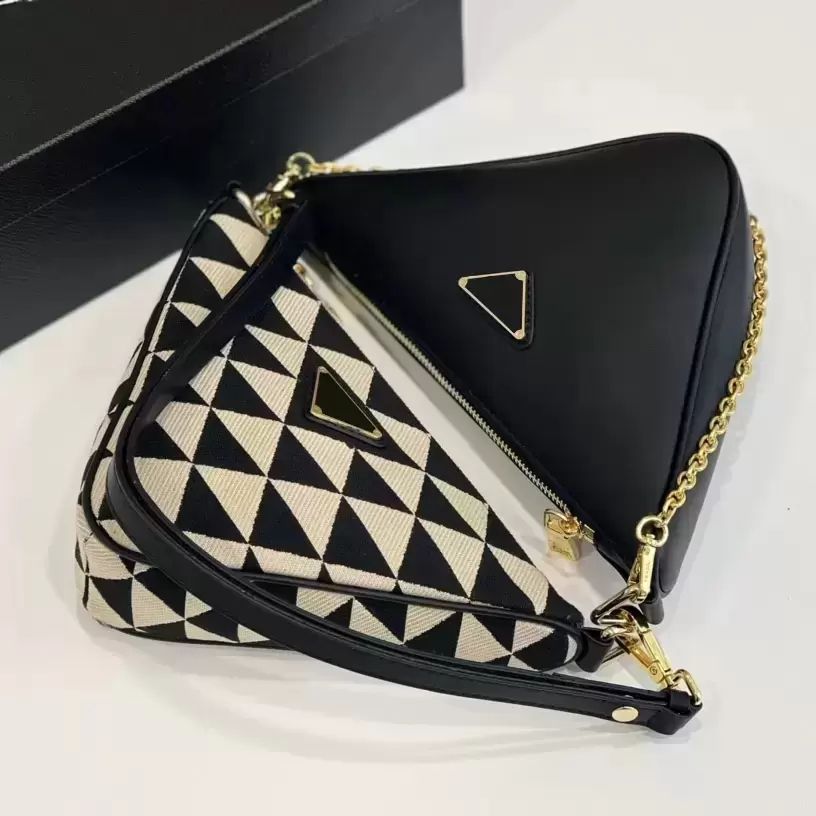 triangular Bags Designer Women Bag Tote pillow Ladies Triangle Symbole Jacquard Fabric Luxurious Contrast Leather Fashion Handy Messenger Handbag Shoulder Bag, 28
triangular Bags Designer Women Bag Tote pillow Ladies Triangle Symbole Jacquard Fabric Luxurious Contrast Leather Fashion Handy Messenger Handbag Shoulder Bag, 28