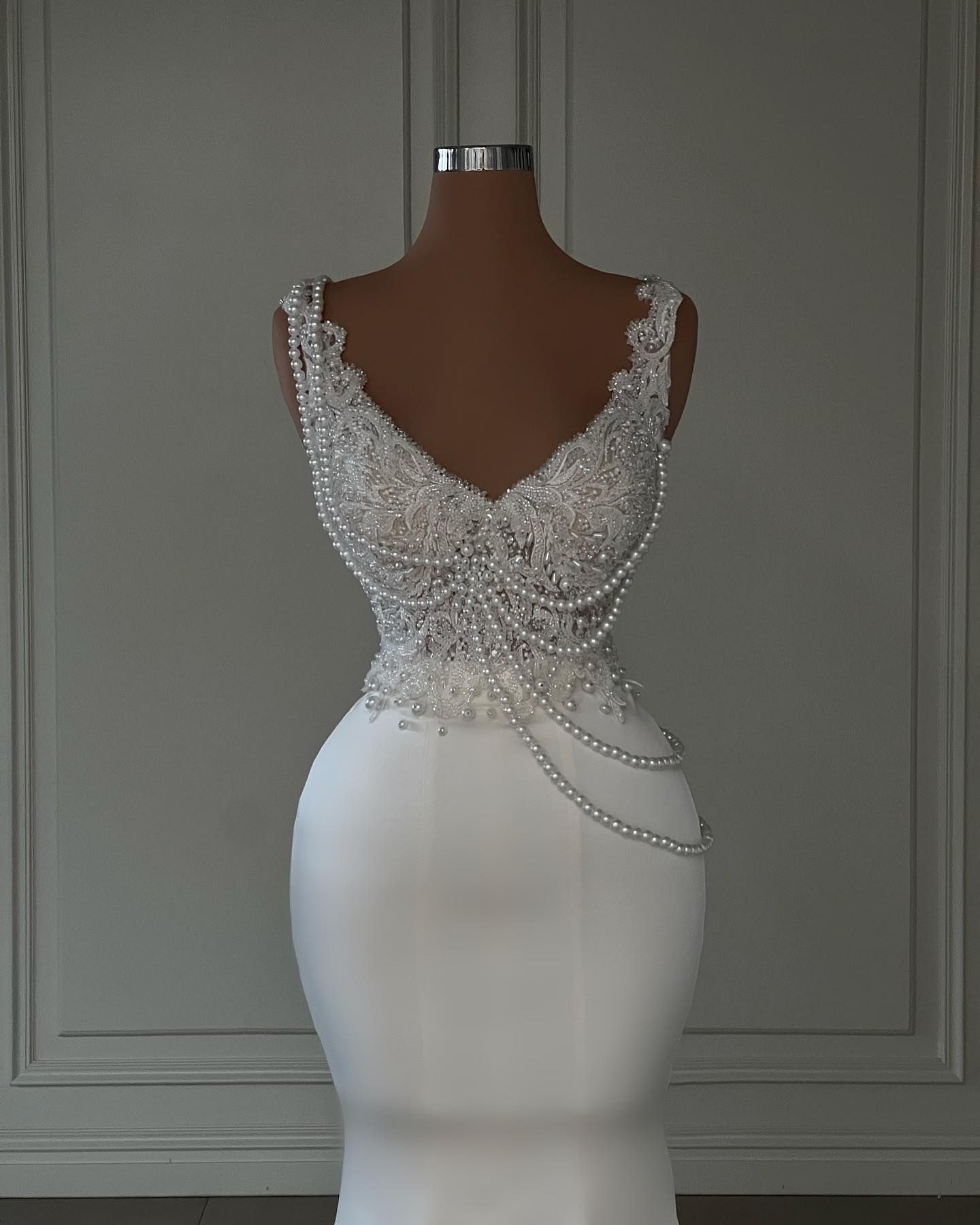 Gorgeous Mermaid Wedding Dresses Bridal Gown Lace Applique Straps Sexy Pearls Beaded Custom Made Beach Country Plus Size Vestido De Novia