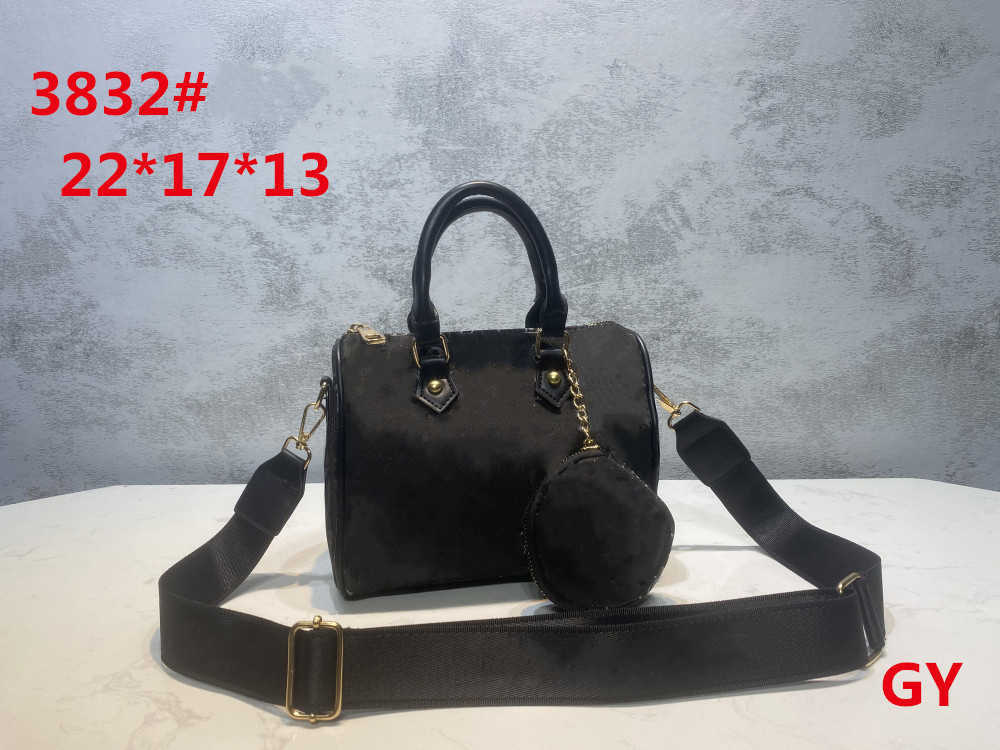 Designers Luxury Bags For Womens Louiseity 1 Viutonity Handbags LVS Crossbody Shoulder The Tote Bag multicolour Capacity Versatile 7A High Quality wallet 09H7, No bag
Designers Luxury Bags For Womens Louiseity 1 Viutonity Handbags LVS Crossbody Shoulder The Tote Bag multicolour Capacity Versatile 7A High Quality wallet 09H7, No bag