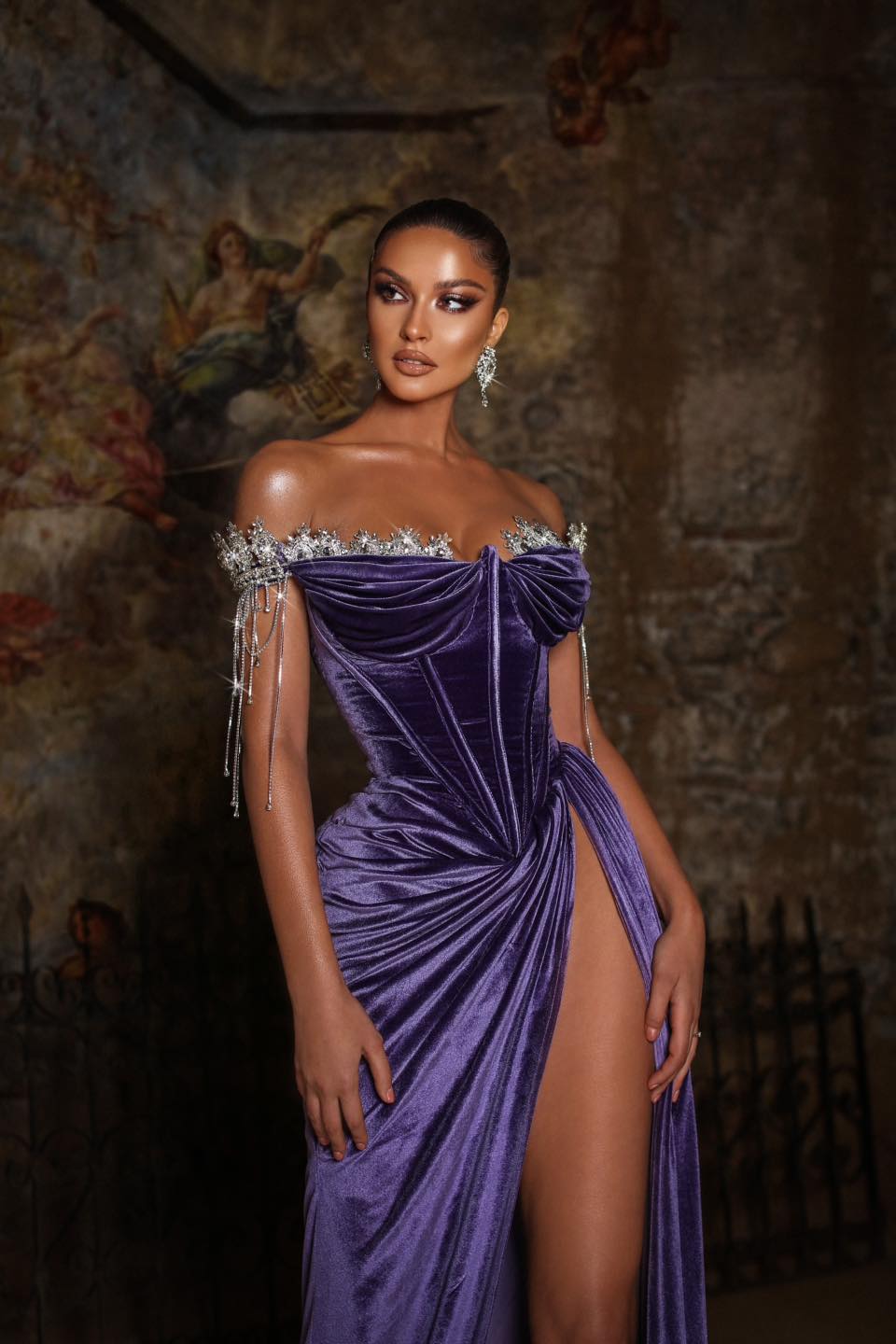 Simple Purple Strapless Prom Dresses Crystals Rhinestones Party Dresses Side Split Pleats Custom Made Evening Dress