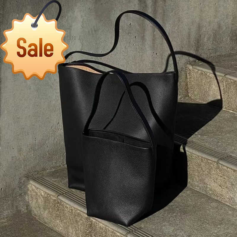 Luxury Designer Handbag Texture Cowhide Autumn/winter Large Capacity Commuter Tote Bags Ladies Multifunctional Single Shoulder Bucket Bag Factory Direct Sales, Brown trumpet logo
Luxury Designer Handbag Texture Cowhide Autumn/winter Large Capacity Commuter Tote Bags Ladies Multifunctional Single Shoulder Bucket Bag Factory Direct Sales, Brown trumpet logo