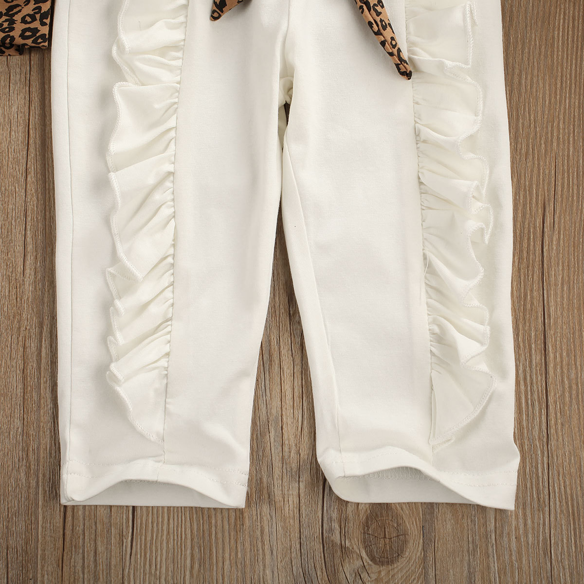 Clothing Sets Toddler Baby Girl Clothes Ruffle Leopard Long Sleeve Tops T shirt Bow Leggings Pants Headband born Tracksuit Outfits 221118