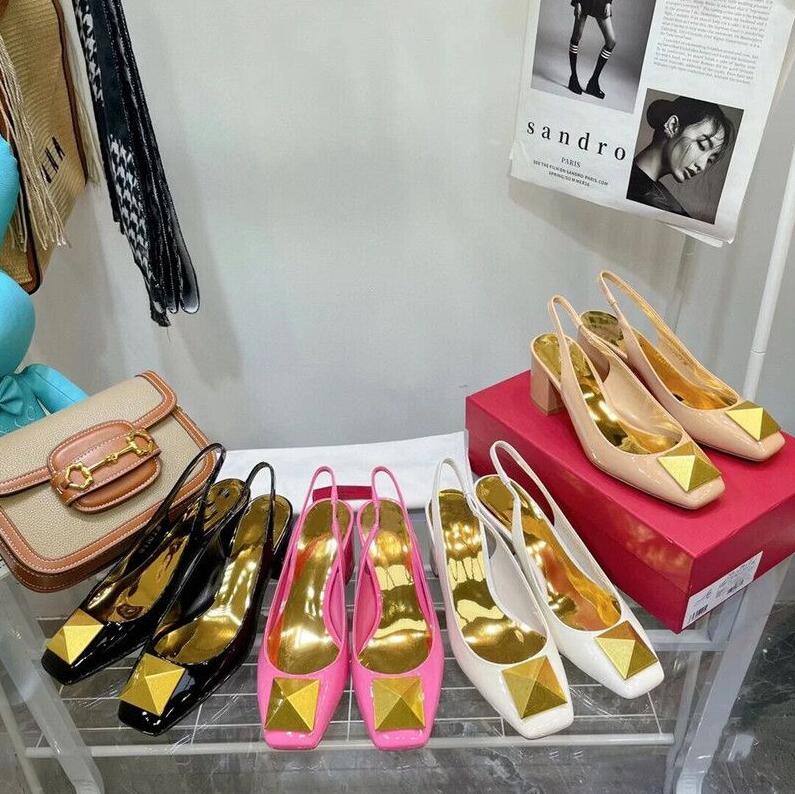 Luxurys Women's Sandals With Golden Big Rivets Chunky High Heels Summer Square Head Thick Heel Sexy Lady Girls In Spring And Summer Shoes Including Boxes 35-40, 6cm heels
Luxurys Women's Sandals With Golden Big Rivets Chunky High Heels Summer Square Head Thick Heel Sexy Lady Girls In Spring And Summer Shoes Including Boxes 35-40, 6cm heels