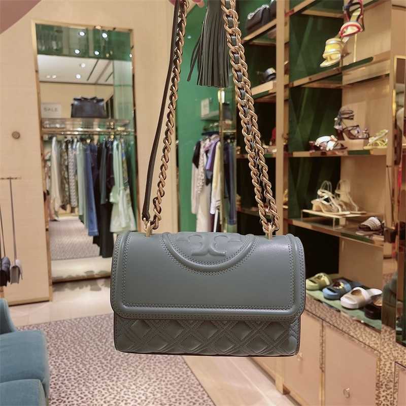 Handbag Designer Torysburchs Bags Toryburg Counter Fleming Chain Rhombus Pattern Purchased in the United Women's Temperament Is Not Returned Tote Bag, Blue
Handbag Designer Torysburchs Bags Toryburg Counter Fleming Chain Rhombus Pattern Purchased in the United Women's Temperament Is Not Returned Tote Bag, Blue