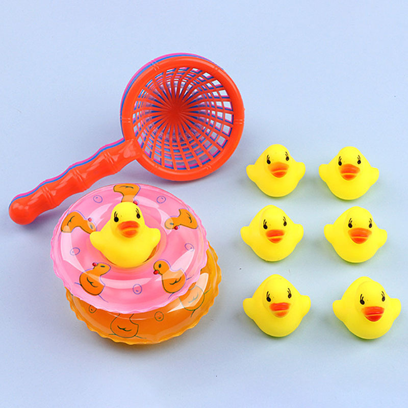 Bath Toys 5Pcs set kids Floating Mini Swimming Rings Rubber Yellow Ducks Fishing Net Washing Toddler Water Fun 221118