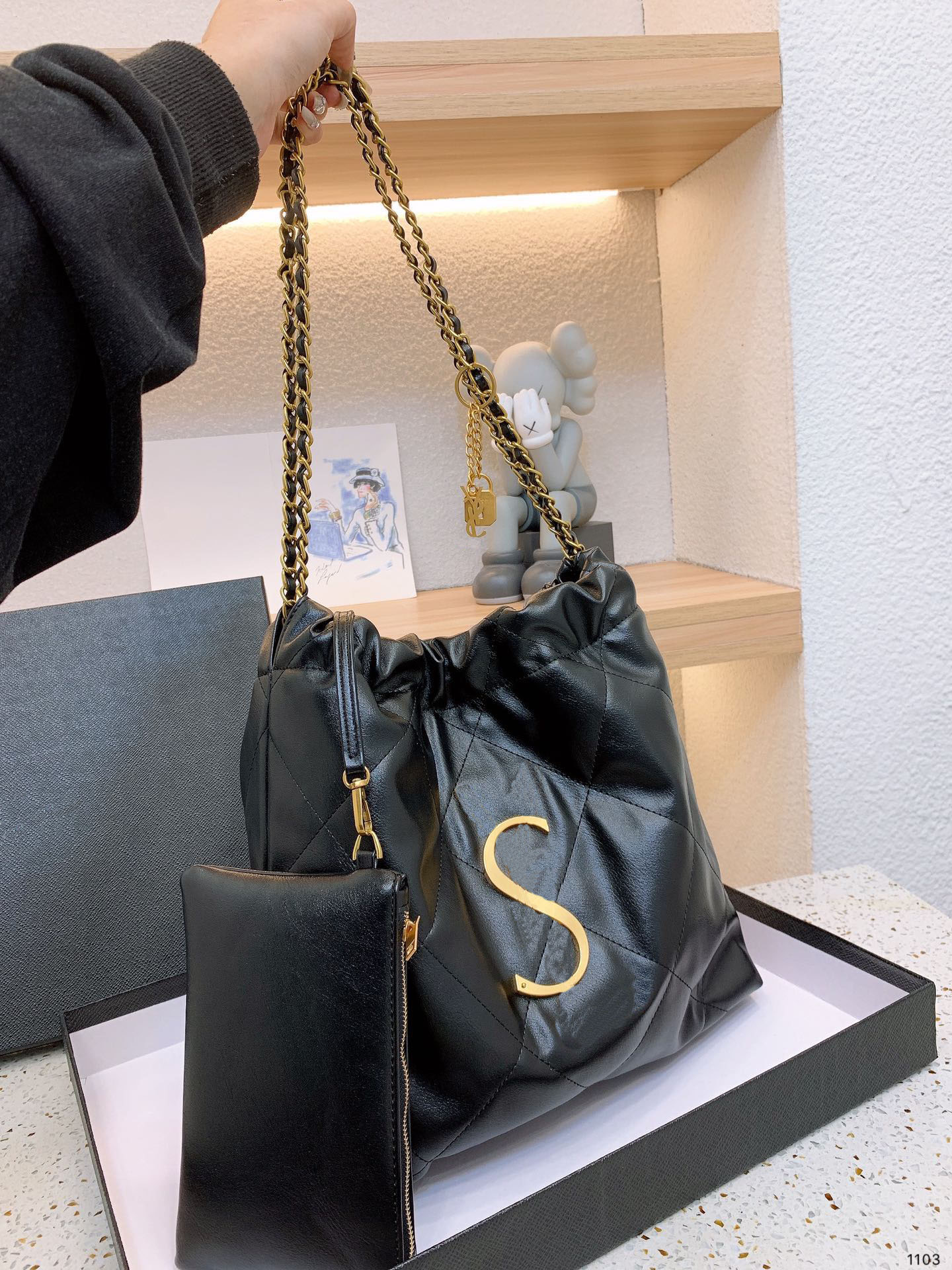 Designer Bag Women Luxury Tote Bags Lady Handbag Gaby Gold Chain Letter Leather Crossbody Black Brown Wallet Fashion Evening Shoulder bags, 2#150764#size:36x32cm
Designer Bag Women Luxury Tote Bags Lady Handbag Gaby Gold Chain Letter Leather Crossbody Black Brown Wallet Fashion Evening Shoulder bags, 2#150764#size:36x32cm