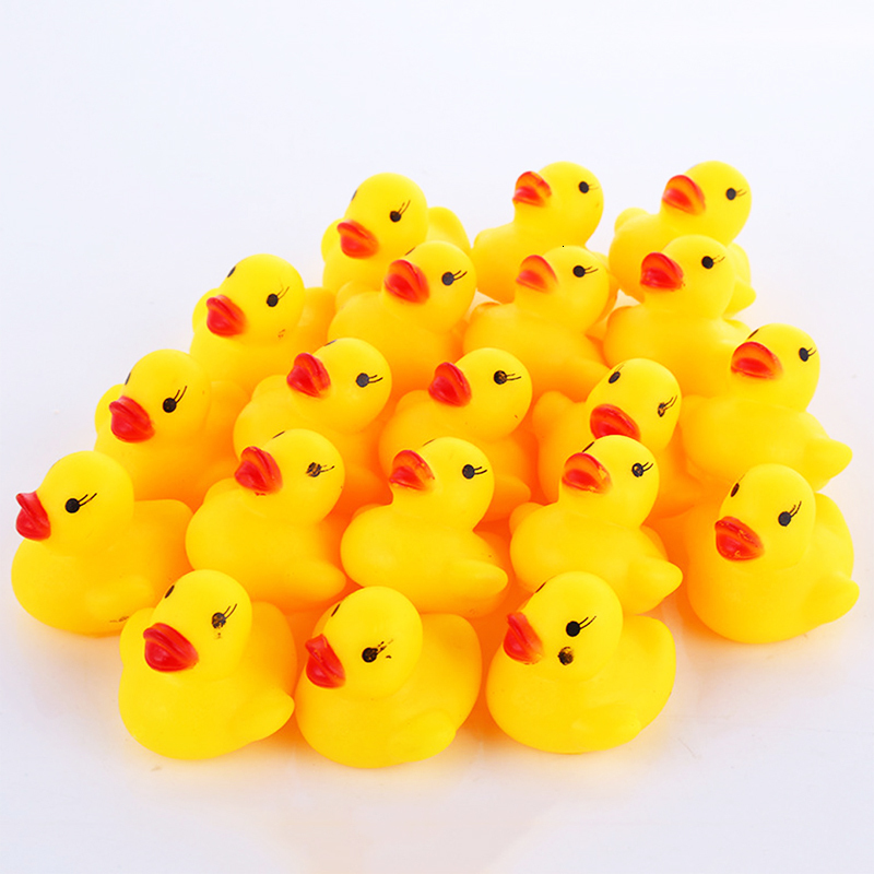 Bath Toys 20 300pcs Baby Swimming Pool ing Ducks Water Game Float Squeaky Sound Rubber for Children Gifts 221118