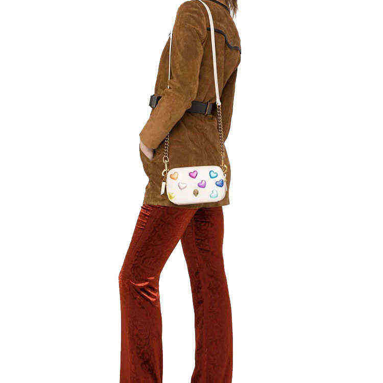 kurt gei Kurt Geiger Metal Heart Leather Camera Bag Spring / Summer Personalized Versatile Shoulder Bag 220618 03NQ, Brown camera bag-21x15x7cm
kurt gei Kurt Geiger Metal Heart Leather Camera Bag Spring / Summer Personalized Versatile Shoulder Bag 220618 03NQ, Brown camera bag-21x15x7cm