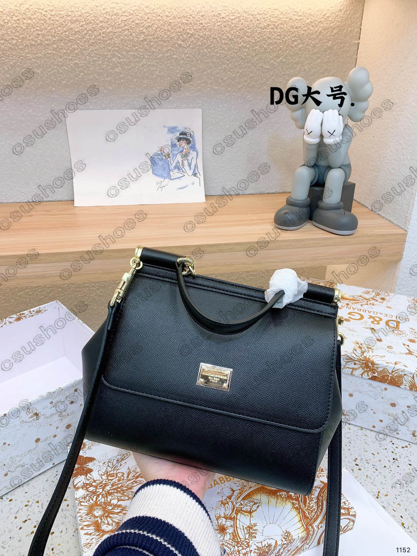 Womens Devotion PM Leather Bag Designers Leopard Leather Cross Body Epsom MM Shoulder Bags Luxury Flap Ladies Designer Crossbody Shopping Handbag, Customize
Womens Devotion PM Leather Bag Designers Leopard Leather Cross Body Epsom MM Shoulder Bags Luxury Flap Ladies Designer Crossbody Shopping Handbag, Customize