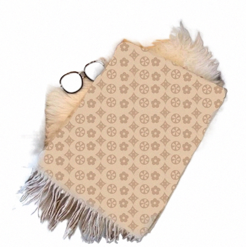 2022 fashion Paris design 100% Cashmere Scarf men's and women's same brand letter scarf large shawl warm thickened wool 70cm x 180cm g2n7#
2022 fashion Paris design 100% Cashmere Scarf men's and women's same brand letter scarf large shawl warm thickened wool 70cm x 180cm g2n7#