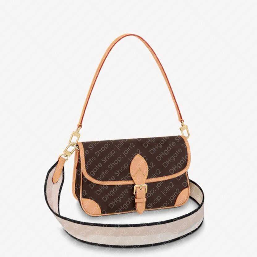 TOP. M46049 DIANE Satchel M45985 Designer clutch Womens Cross Body Shoulder Bag purses ladies handbags, Fuchsia
TOP. M46049 DIANE Satchel M45985 Designer clutch Womens Cross Body Shoulder Bag purses ladies handbags, Fuchsia