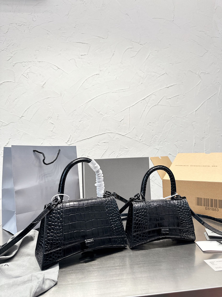 Designer bag Luxury leather hourglass tote bag Classic womens Half Moon Handle shoulder bags ladies crocodile pattern crossbody handbag wallet Letter B Pendant, Solid color blue
Designer bag Luxury leather hourglass tote bag Classic womens Half Moon Handle shoulder bags ladies crocodile pattern crossbody handbag wallet Letter B Pendant, Solid color blue