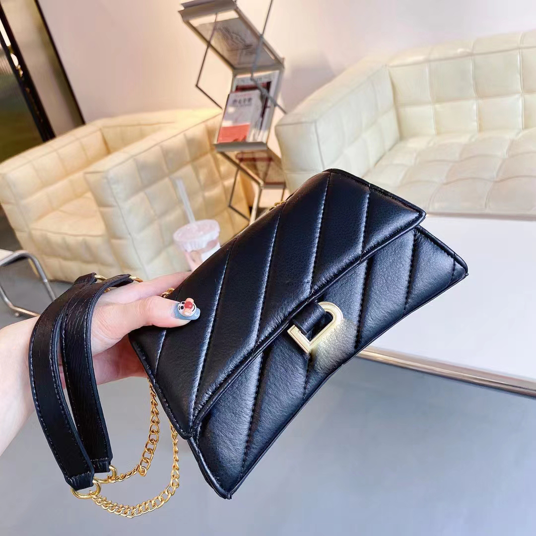 Balenciiaga Designer Hourglass Bag Crossbody Bags PU Material Small Sling Bagss for Women Fashion Shoulderbag Adjustable Shoulder Strap 24X15X9cm, Black
Balenciiaga Designer Hourglass Bag Crossbody Bags PU Material Small Sling Bagss for Women Fashion Shoulderbag Adjustable Shoulder Strap 24X15X9cm, Black