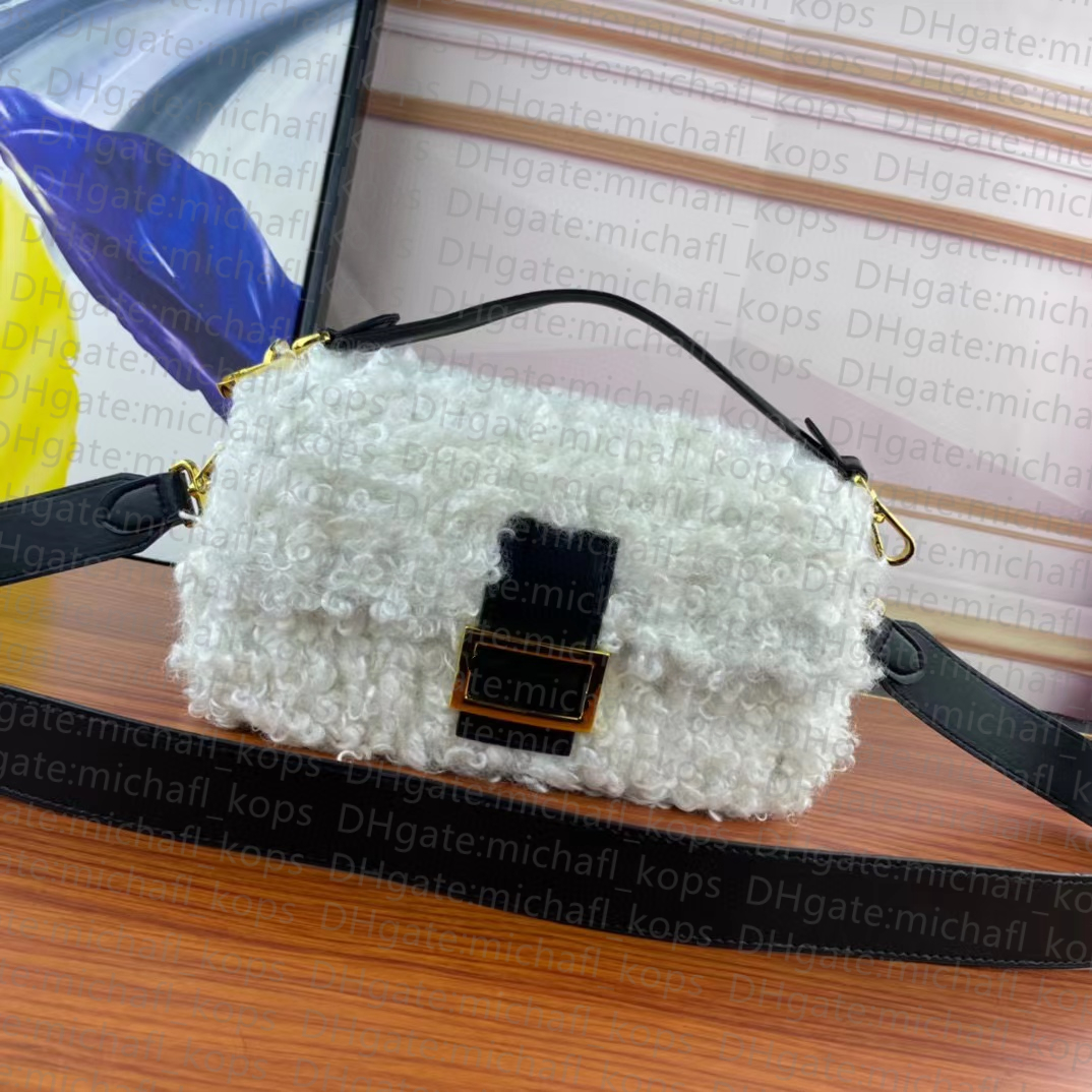 Women Bag Shoulder Bag F 2023 Large Capacity New Lamb Plush Sheepskin Original Style Leather Handle Buckle Flap Luxury Designer Fashion Crossbody Bag, White 26cm
Women Bag Shoulder Bag F 2023 Large Capacity New Lamb Plush Sheepskin Original Style Leather Handle Buckle Flap Luxury Designer Fashion Crossbody Bag, White 26cm