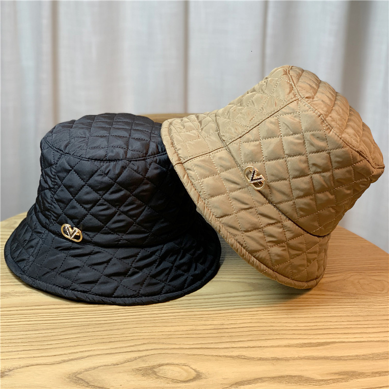 Wide Brim Hats Bucket Autumn And Winter Fisherman Women s Warm Thickened Down Lattice Rivet V Black Basin 221119 
Wide Brim Hats Bucket Autumn And Winter Fisherman Women s Warm Thickened Down Lattice Rivet V Black Basin 221119