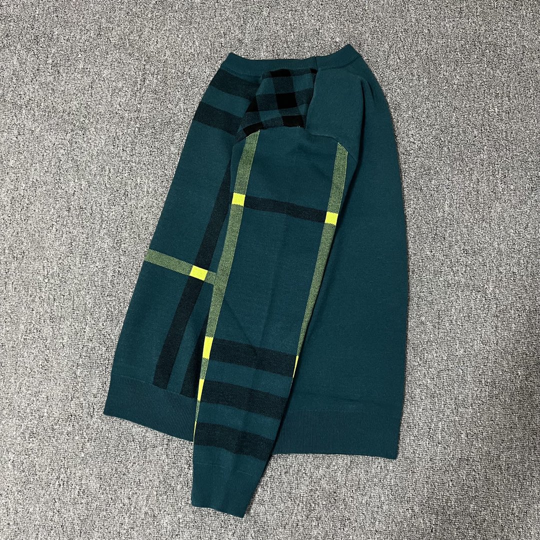 23ss Sweatshirt knit designer sweater Ladies loose oversized jumper Luxury casual fall/winter warm hoodie sweater pra 014, Multi
23ss Sweatshirt knit designer sweater Ladies loose oversized jumper Luxury casual fall/winter warm hoodie sweater pra 014, Multi
