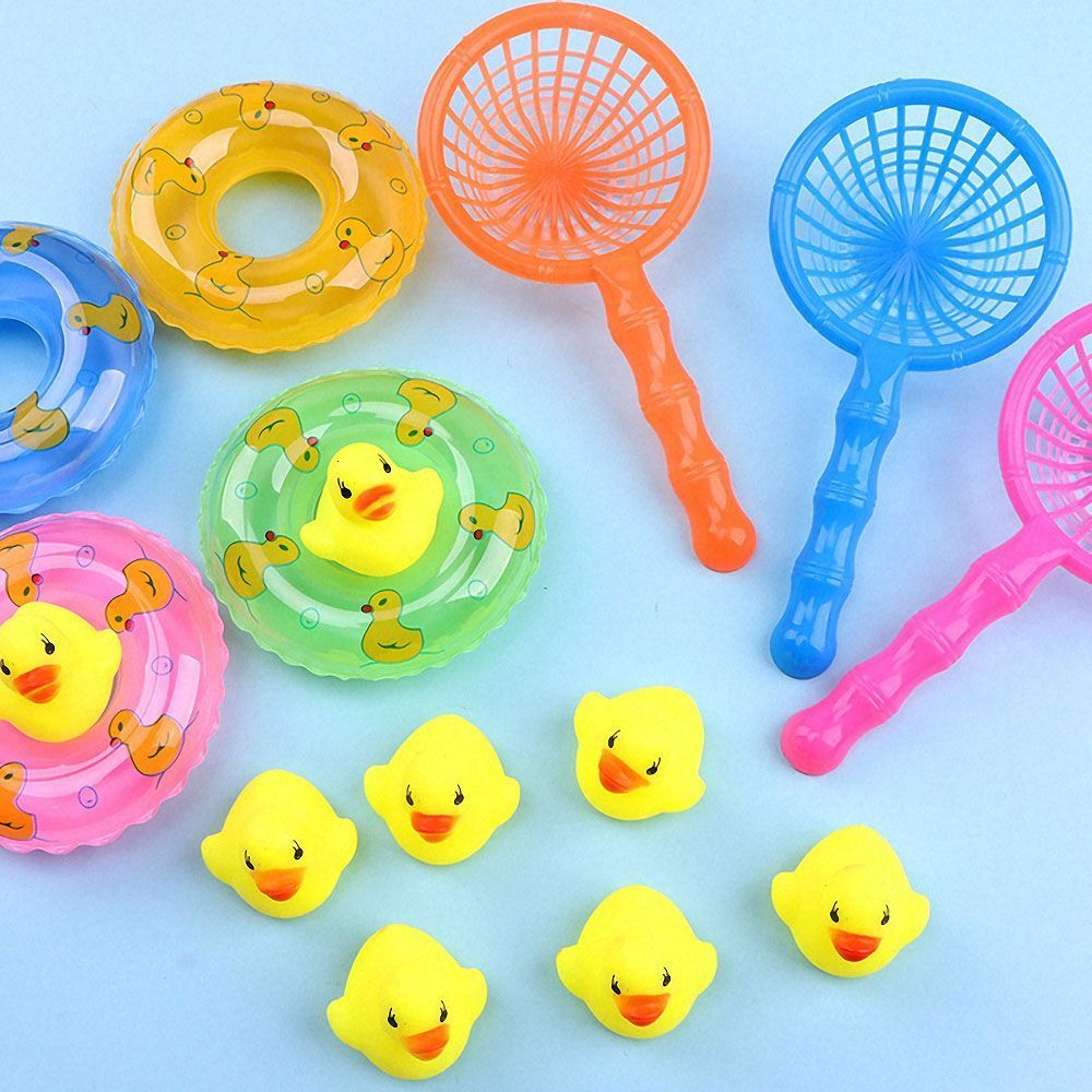 Bath Toys 5Pcs set kids Floating Mini Swimming Rings Rubber Yellow Ducks Fishing Net Washing Toddler Water Fun 221118