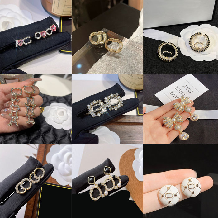 23ss Luxury Women Fashion Letter Stainless Steel Stud Brand Designer Jewelry Engagement Earrings Geometric Crystal Rhinestone Pearl Wedding
23ss Luxury Women Fashion Letter Stainless Steel Stud Brand Designer Jewelry Engagement Earrings Geometric Crystal Rhinestone Pearl Wedding