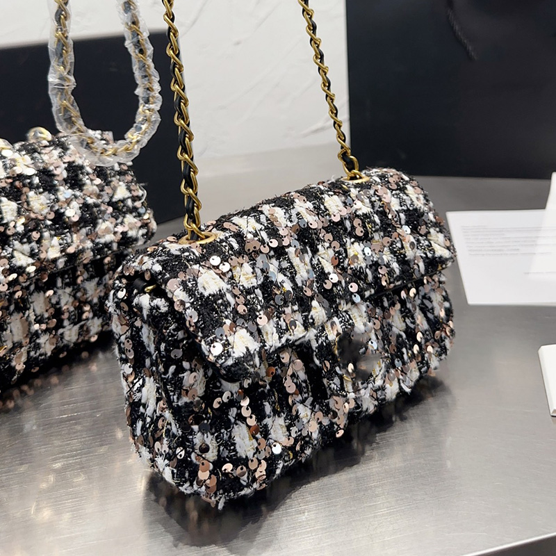 CC Bags Luxury Brand Shoulder Bags French Womens Wool Tweed Bags With Sequins Gold metal Matelasse Chain Crossbody Shoulder Mini/Medium Chec, Box
CC Bags Luxury Brand Shoulder Bags French Womens Wool Tweed Bags With Sequins Gold metal Matelasse Chain Crossbody Shoulder Mini/Medium Chec, Box