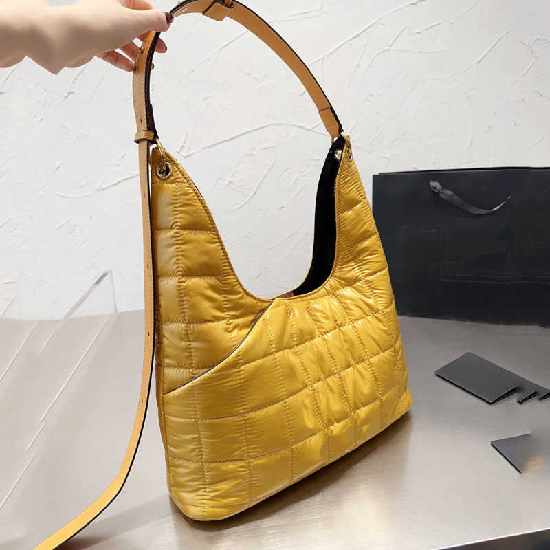 Evening Bags Totes y Vintage Down Hobo Tote Bag Designer Cross Body Handbag Women Shoulder Bags Luxurys Handbags Classic Canvas Crossbody Messenger, Army green
Evening Bags Totes y Vintage Down Hobo Tote Bag Designer Cross Body Handbag Women Shoulder Bags Luxurys Handbags Classic Canvas Crossbody Messenger, Army green