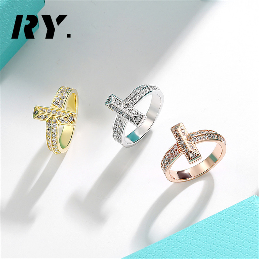 Classic Fine Jewelry 925 Sterling Silver men's rings simple couples Party Women Wedding Band Ring Fashion in Europe style accessories T original luxury
Classic Fine Jewelry 925 Sterling Silver men's rings simple couples Party Women Wedding Band Ring Fashion in Europe style accessories T original luxury
