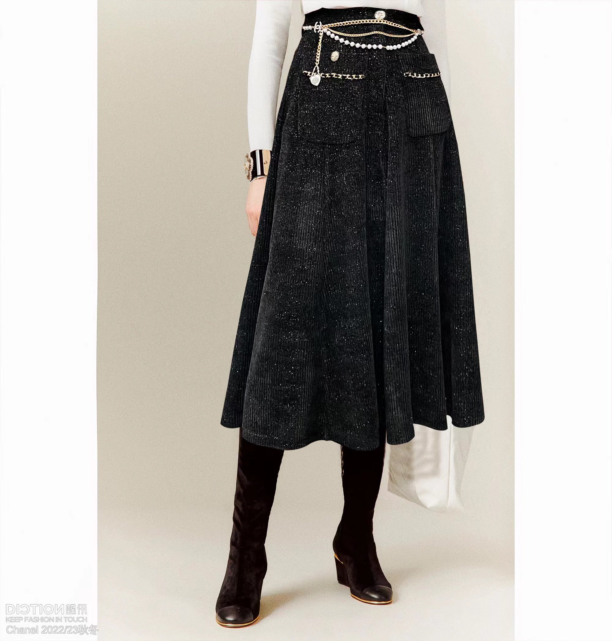 Skirts 2022 Luxury designer customized velvet pocket skirt, Khaki 
Skirts 2022 Luxury designer customized velvet pocket skirt, Khaki