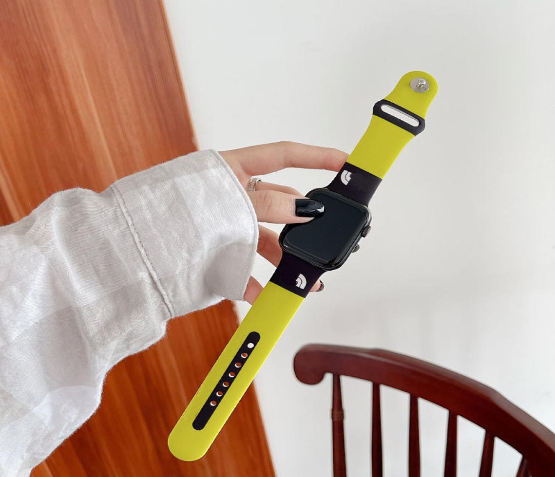 Fashion Designer Strap For Apple Watchs Strap 42mm 38mm 40mm 44mm Iwatch 3 4 5 SE 6 7 High Quality Silicone Brand Smart Watch Stra
Fashion Designer Strap For Apple Watchs Strap 42mm 38mm 40mm 44mm Iwatch 3 4 5 SE 6 7 High Quality Silicone Brand Smart Watch Stra