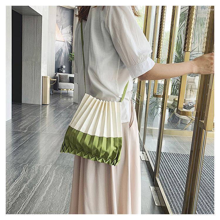 Evening Bags Designer Pleated Color Matching Canvas Bag Female Ins Environmental Protection Simple Fashion Shoulder Slung Shopping, Black
Evening Bags Designer Pleated Color Matching Canvas Bag Female Ins Environmental Protection Simple Fashion Shoulder Slung Shopping, Black