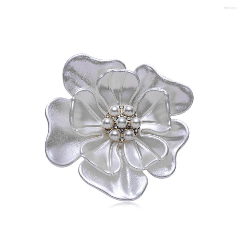 Brooches 2022 Camellia Flower Brooch Pins Plant For Women Fashion Wedding Party Jewelry Elegant Girls Gifts
Brooches 2022 Camellia Flower Brooch Pins Plant For Women Fashion Wedding Party Jewelry Elegant Girls Gifts
