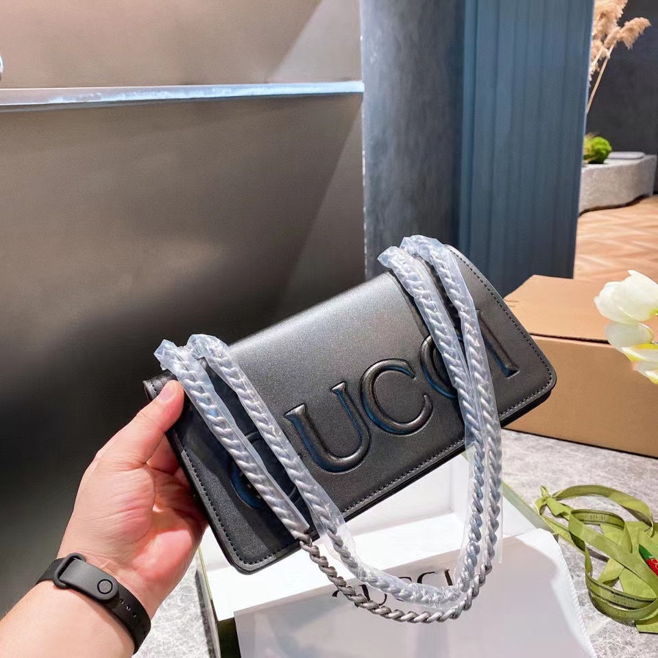 New Embossed Letter Small Square bag Diamond Lattice Chain BagS Women Street Fashion One Shoulder Messenger bag solid color compartment 452880 With box, Black
New Embossed Letter Small Square bag Diamond Lattice Chain BagS Women Street Fashion One Shoulder Messenger bag solid color compartment 452880 With box, Black
