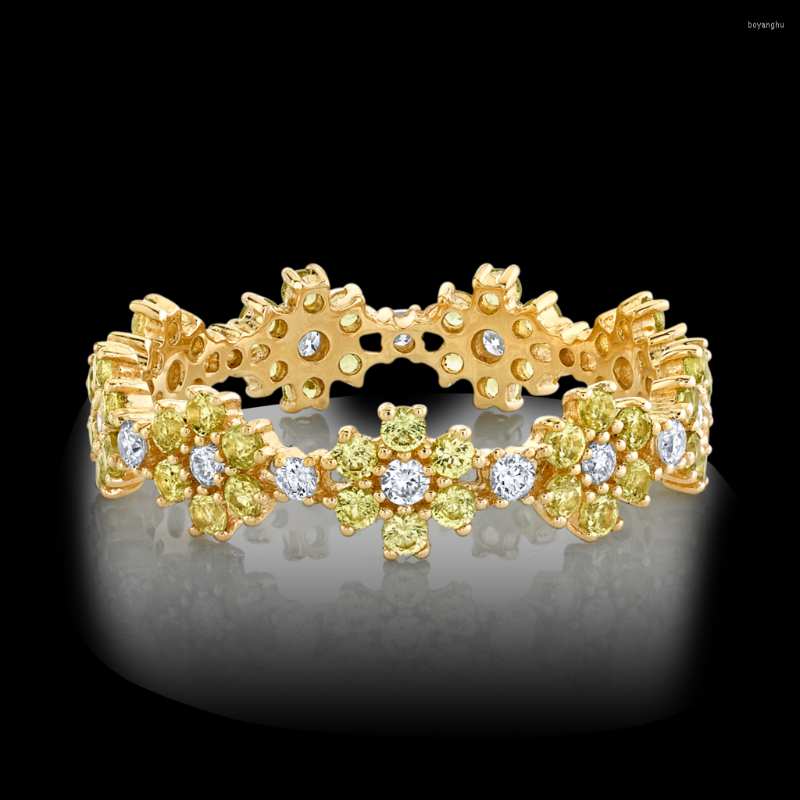 Wedding Rings Wholesale Top Quality Sparking Bling 5A Cubic Zirconia Delicate Daisy Flower Ring For Women Girl Charm Party Jewelry
Wedding Rings Wholesale Top Quality Sparking Bling 5A Cubic Zirconia Delicate Daisy Flower Ring For Women Girl Charm Party Jewelry