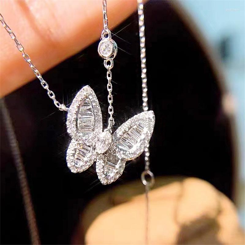 Chains Luxury Butterfly Pendant Necklace Ladies Top Quality Crystal Rhinestone Silver Women Neck Jewelry Wedding Gift Z682
Chains Luxury Butterfly Pendant Necklace Ladies Top Quality Crystal Rhinestone Silver Women Neck Jewelry Wedding Gift Z682