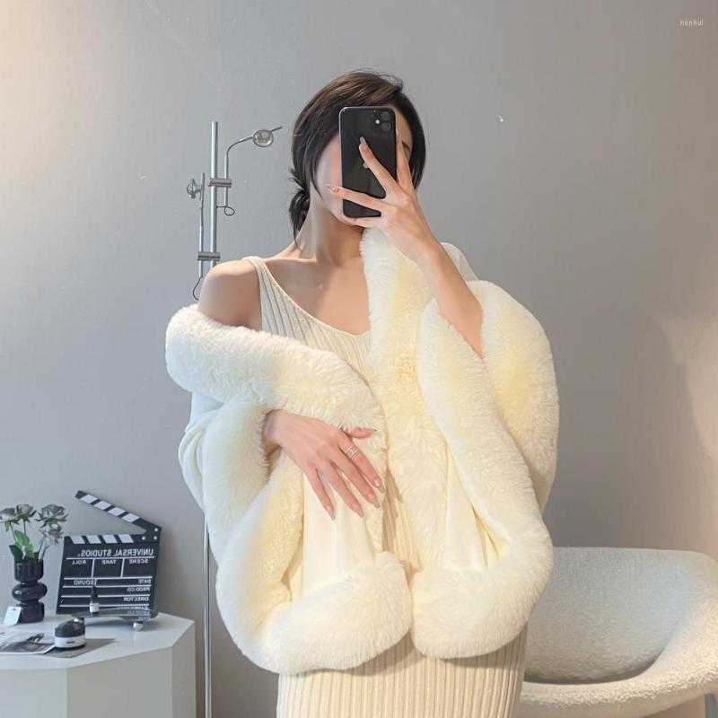Women's Fur ZJZLL Fast Delivery Loose Plus Size Elegant Temperament High Quality Rex Autumn/Winter Knit Poncho Cape Shawl Coats, White
Women's Fur ZJZLL Fast Delivery Loose Plus Size Elegant Temperament High Quality Rex Autumn/Winter Knit Poncho Cape Shawl Coats, White