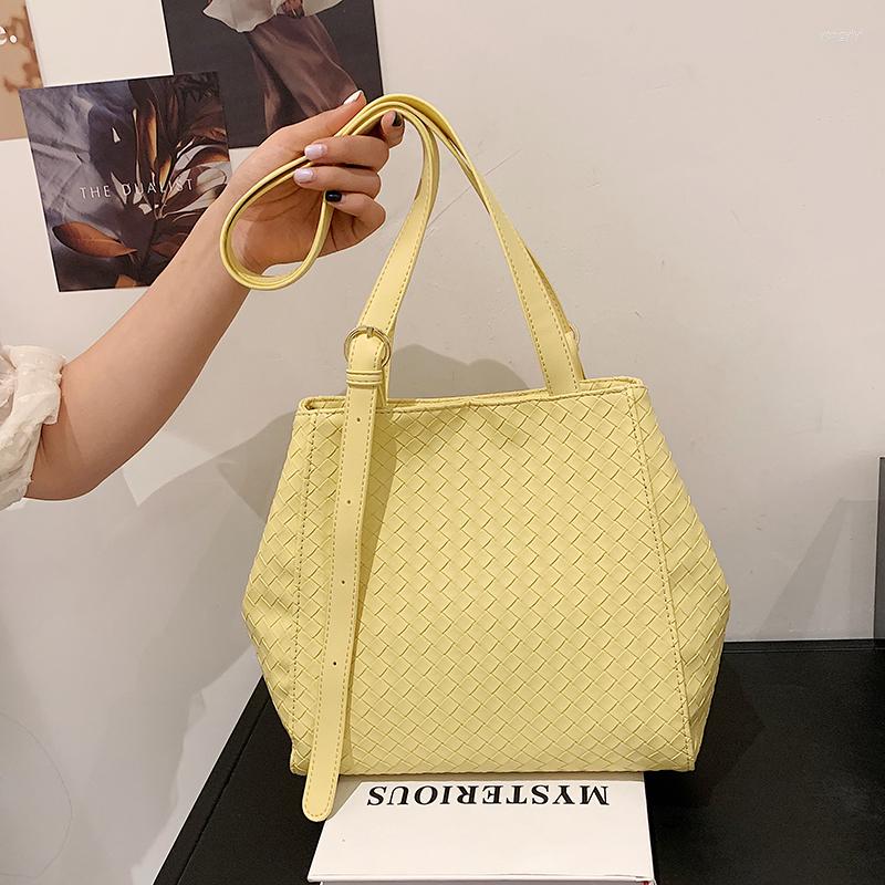 Evening Bags Weave PU Leather Big Crossbody For Women 2022 Trend Luxury Fashion Shoulder Handbag And Purses Yellow White
Evening Bags Weave PU Leather Big Crossbody For Women 2022 Trend Luxury Fashion Shoulder Handbag And Purses Yellow White