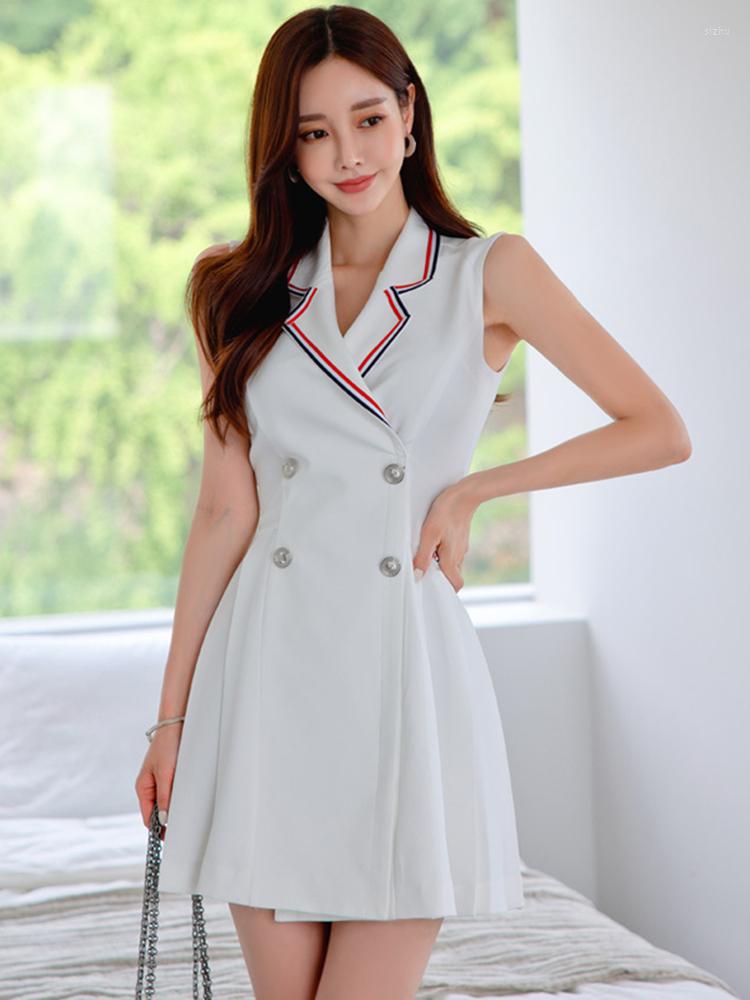 Casual Dresses Formal Dress White Sleeveless Draped Double Breasted A-Line Suit 2022 Fashion Summer Slim Bodycon Office Lady
Casual Dresses Formal Dress White Sleeveless Draped Double Breasted A-Line Suit 2022 Fashion Summer Slim Bodycon Office Lady