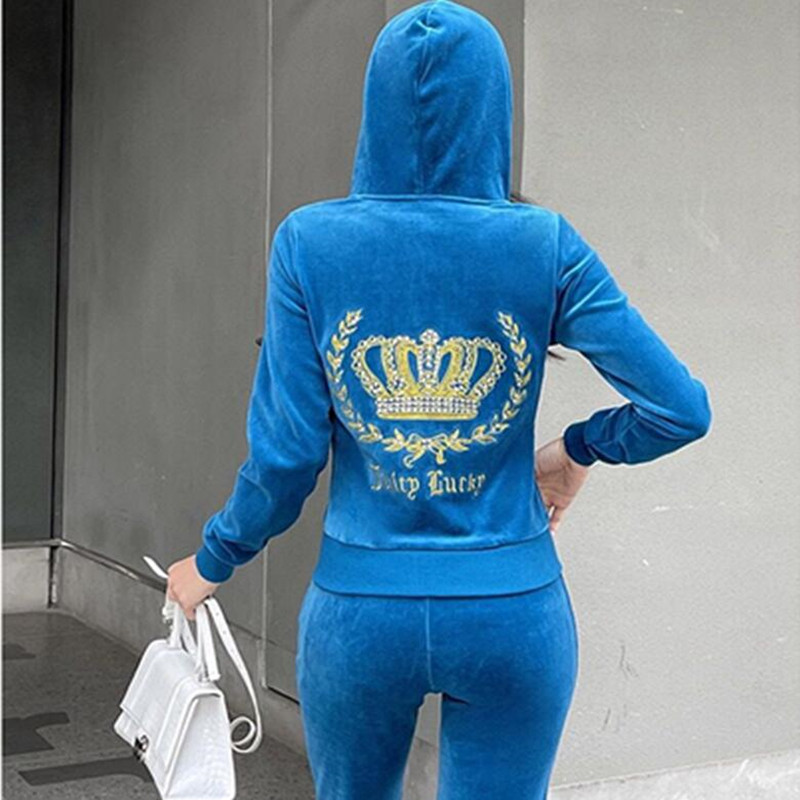 tracksuits Autumn winter European and American gold velvet crown hot drill letter casual sports suit, Gray
tracksuits Autumn winter European and American gold velvet crown hot drill letter casual sports suit, Gray