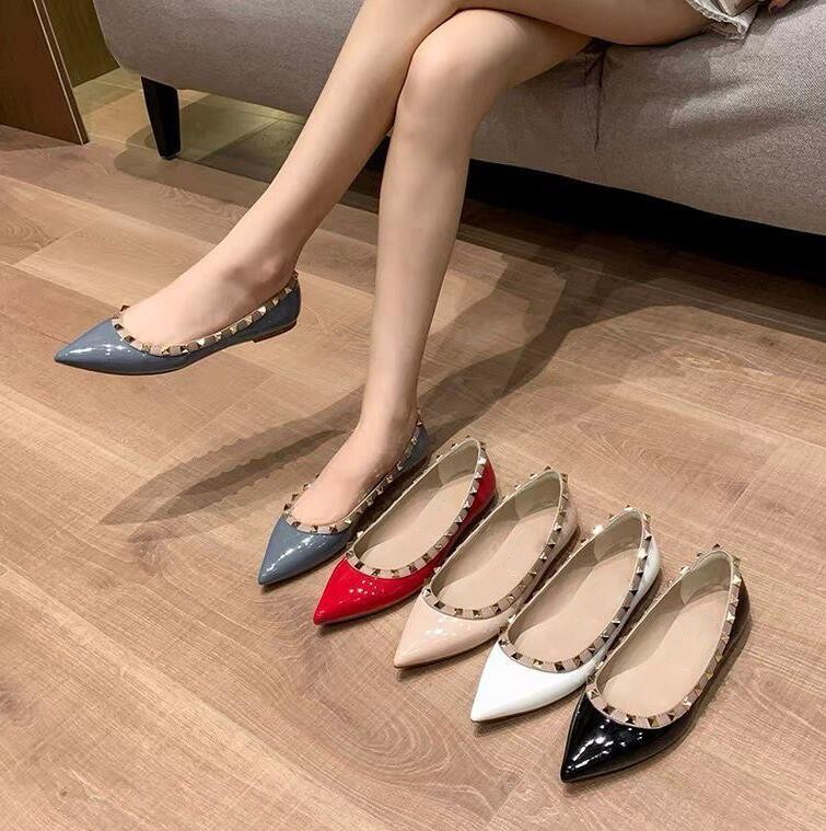 Women's Flat Shoes Studs Dress Shoes Single Shoe Pointed Toe Slingback Classics Designer Leather Ladies Sexy Fashion Rivets Wedding Loafers With Box
Women's Flat Shoes Studs Dress Shoes Single Shoe Pointed Toe Slingback Classics Designer Leather Ladies Sexy Fashion Rivets Wedding Loafers With Box