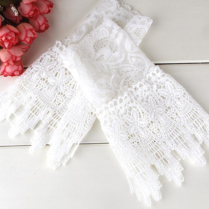 Knee Pads 1 Pair Lace Wrist Sleeves Hollow Fake Cuff Elegant Gloves Accessories For Women Lady JAN88, White
Knee Pads 1 Pair Lace Wrist Sleeves Hollow Fake Cuff Elegant Gloves Accessories For Women Lady JAN88, White