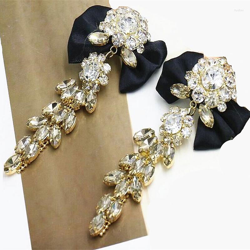 Dangle Earrings 2022 Baroque Ribbon Big Bowknot Crystal Flower Long Drop For Women Luxury Inlaid Zircon Earring Runway Jewelry Ladies
Dangle Earrings 2022 Baroque Ribbon Big Bowknot Crystal Flower Long Drop For Women Luxury Inlaid Zircon Earring Runway Jewelry Ladies