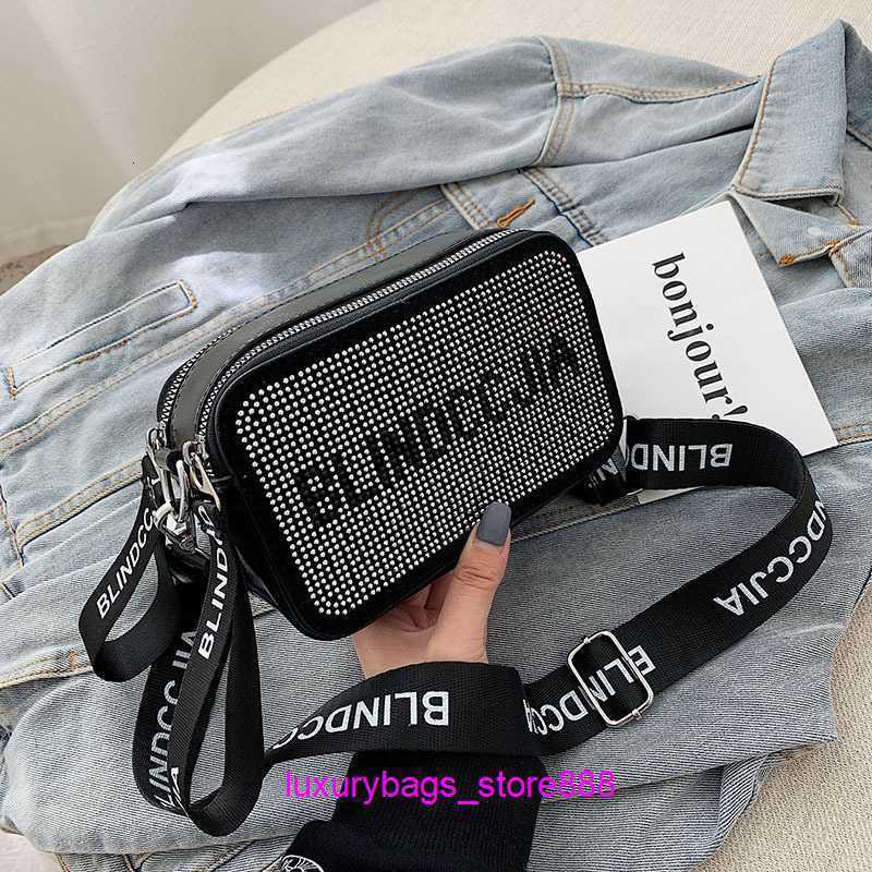 2023 Set Shoulder Fashion Rhinestone Camera Crossbody Square Small Bright Diamond Design Bag Cheap Retail Wholesale, Black
2023 Set Shoulder Fashion Rhinestone Camera Crossbody Square Small Bright Diamond Design Bag Cheap Retail Wholesale, Black