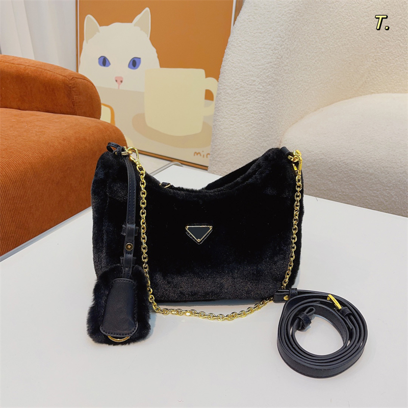 Fluffy Designer Handbag Women Tabby Shoulder Bag With Chain Fuzzy Hobo The Tote Bag Winter Purse Luxury Fanny Packs
Fluffy Designer Handbag Women Tabby Shoulder Bag With Chain Fuzzy Hobo The Tote Bag Winter Purse Luxury Fanny Packs