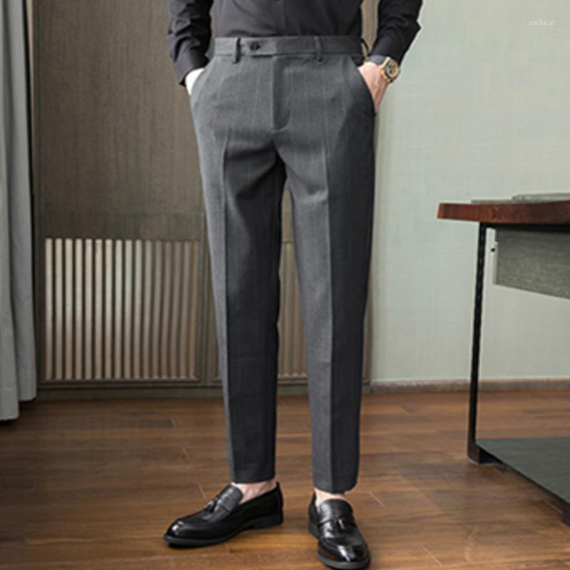 Men's Suits Autumn And Winter Wide Straight Stripe Casual Classic Style Business Fashion Men Pants Slim Fit Version - Three Colors, Black
Men's Suits Autumn And Winter Wide Straight Stripe Casual Classic Style Business Fashion Men Pants Slim Fit Version - Three Colors, Black
