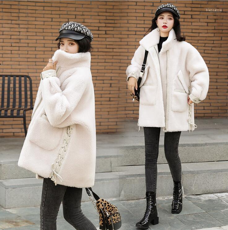 Women' Fur Winter Coat Women Sheep Shearing Wool Short Jacket Loose Pocket Adustable Waist Kawaii Vintage Korean, White
Women' Fur Winter Coat Women Sheep Shearing Wool Short Jacket Loose Pocket Adustable Waist Kawaii Vintage Korean, White