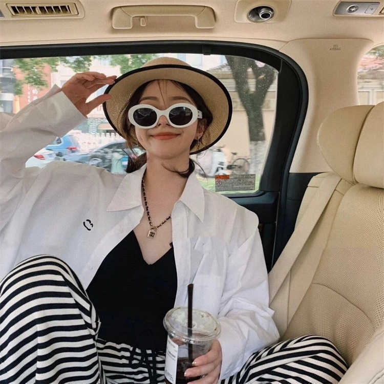 Sunglasses 21 new CL Arc de Triomphe with round and the same women's small face sunglasses 40194
Sunglasses 21 new CL Arc de Triomphe with round and the same women's small face sunglasses 40194