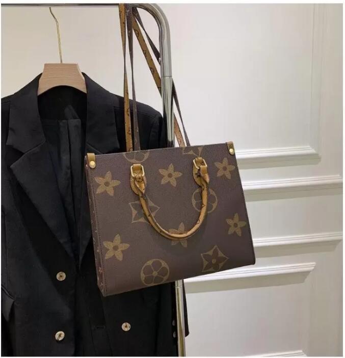 2023 Designers Handbag Luxurys Bags handbags High Quality Ladies Chain Shoulder Bag Patent Leather Diamond Evening Cross body L8221, 123
2023 Designers Handbag Luxurys Bags handbags High Quality Ladies Chain Shoulder Bag Patent Leather Diamond Evening Cross body L8221, 123