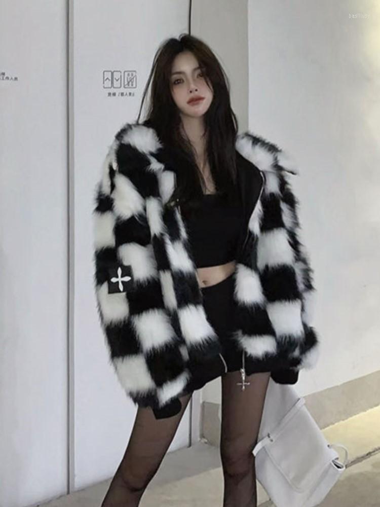 Women' Fur 2022 Winter Vintage Long Sleeve Female Plaid Thick Coat Casual Loose Oversize Outwears Women Faux Warm, Black
Women' Fur 2022 Winter Vintage Long Sleeve Female Plaid Thick Coat Casual Loose Oversize Outwears Women Faux Warm, Black