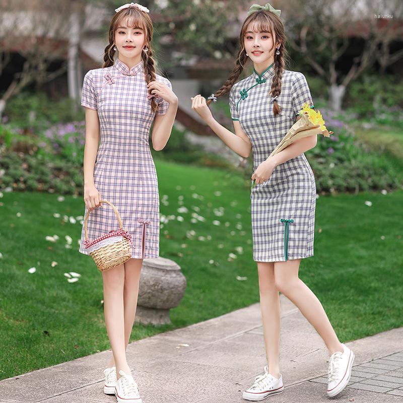 Ethnic Clothing Summer Cotton Women Grid Qipao Chinese Traditional Lady Party Dress Elegant Vintage Button Female Short Sleeve Cheongsam
Ethnic Clothing Summer Cotton Women Grid Qipao Chinese Traditional Lady Party Dress Elegant Vintage Button Female Short Sleeve Cheongsam