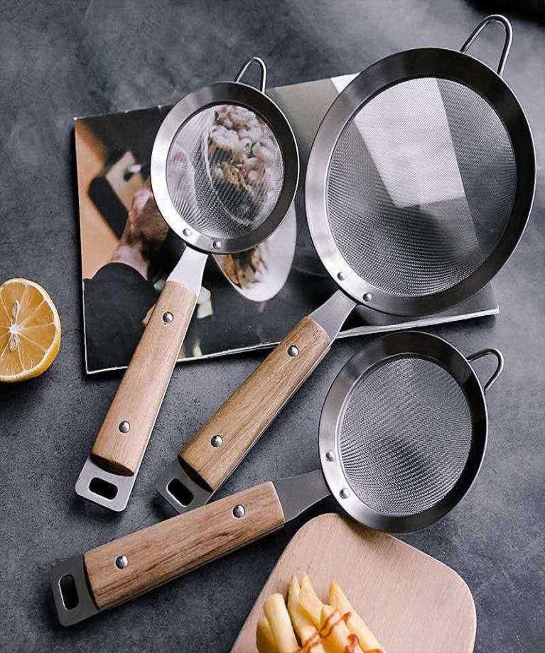 Wooden Handle Wire Fine Mesh Fries Dumpling Sieve Colander Sifter Flour Oil Strainer Frying Spoon Filtering Food Kitchen Tools 210
Wooden Handle Wire Fine Mesh Fries Dumpling Sieve Colander Sifter Flour Oil Strainer Frying Spoon Filtering Food Kitchen Tools 210