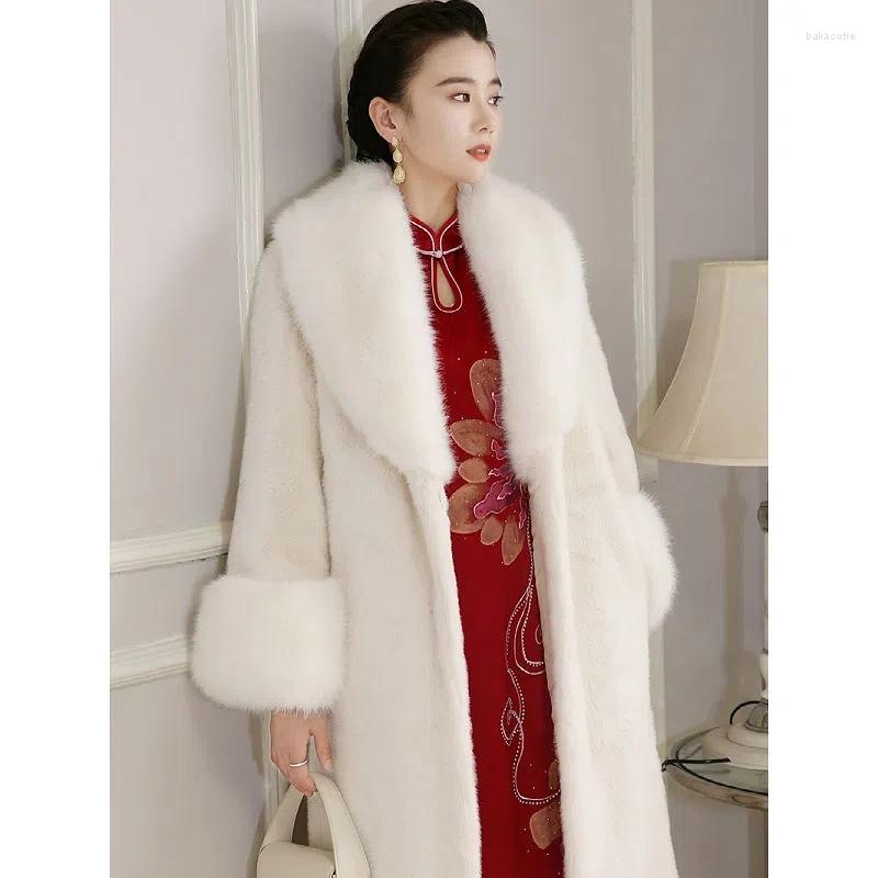 Women's Fur Faux Jacket Women 2022 Winter Temperament Slim Imitation Mink Fleece Coat Female Collar Large Size Thick Outerwear, White
Women's Fur Faux Jacket Women 2022 Winter Temperament Slim Imitation Mink Fleece Coat Female Collar Large Size Thick Outerwear, White